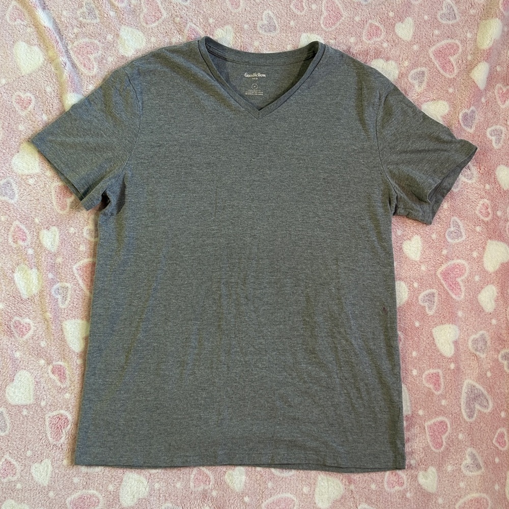 Goodfellow & Co Men’s Grey V-Neck Short Sleeve T-Shirt size Medium